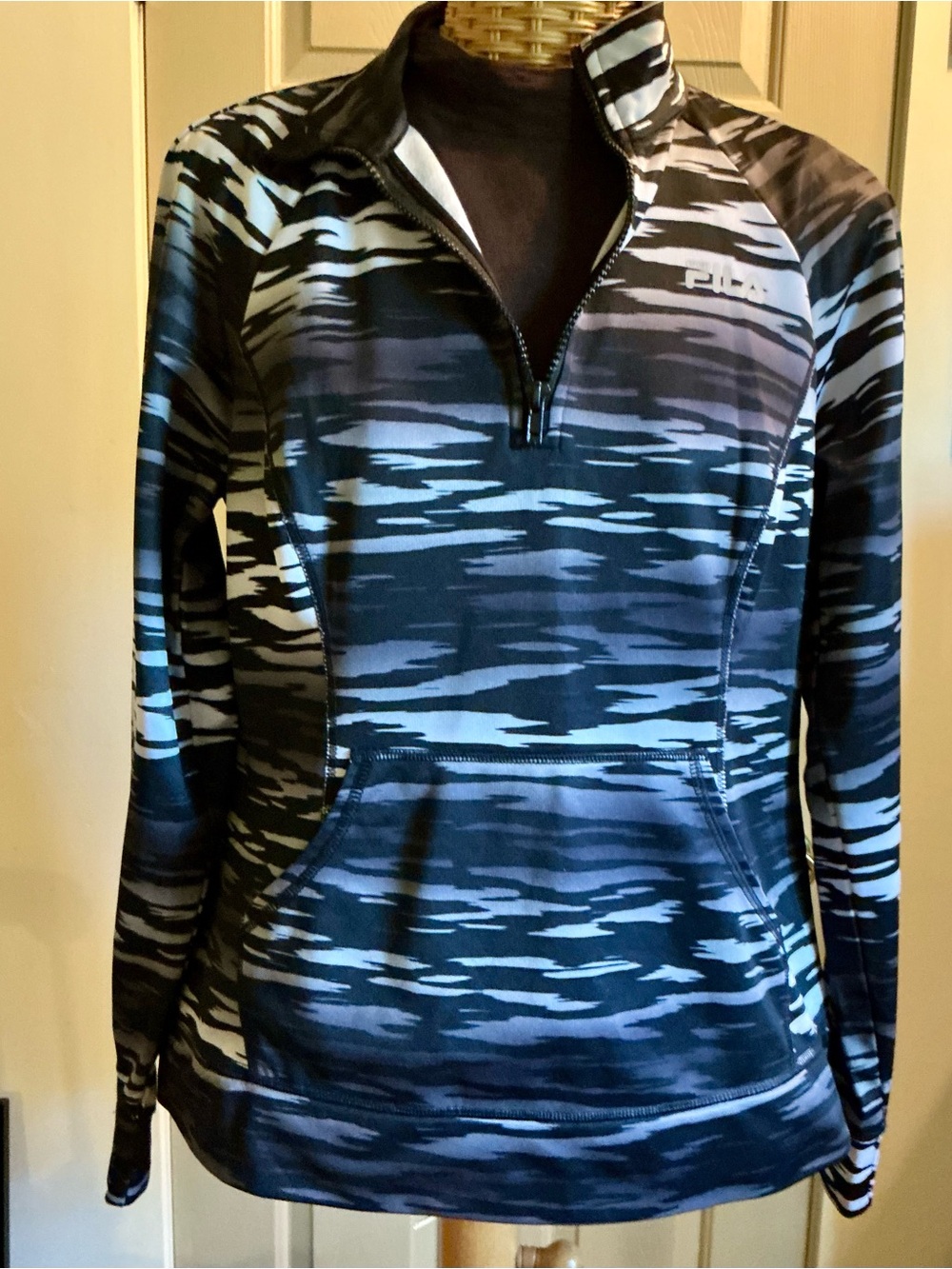 FILA Women’s Black & Gray Quarter-Zip Pullover Top medium